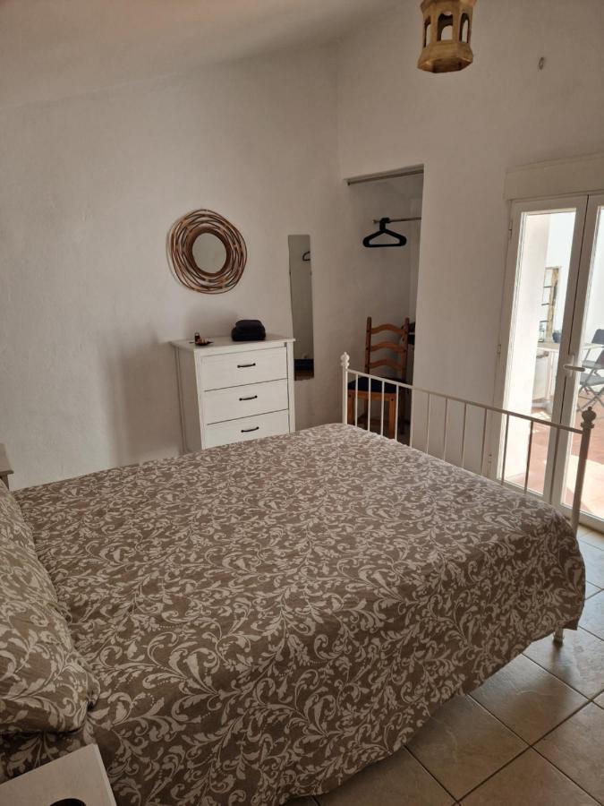 Casa De La Familia - Appartement Баса Екстериор снимка