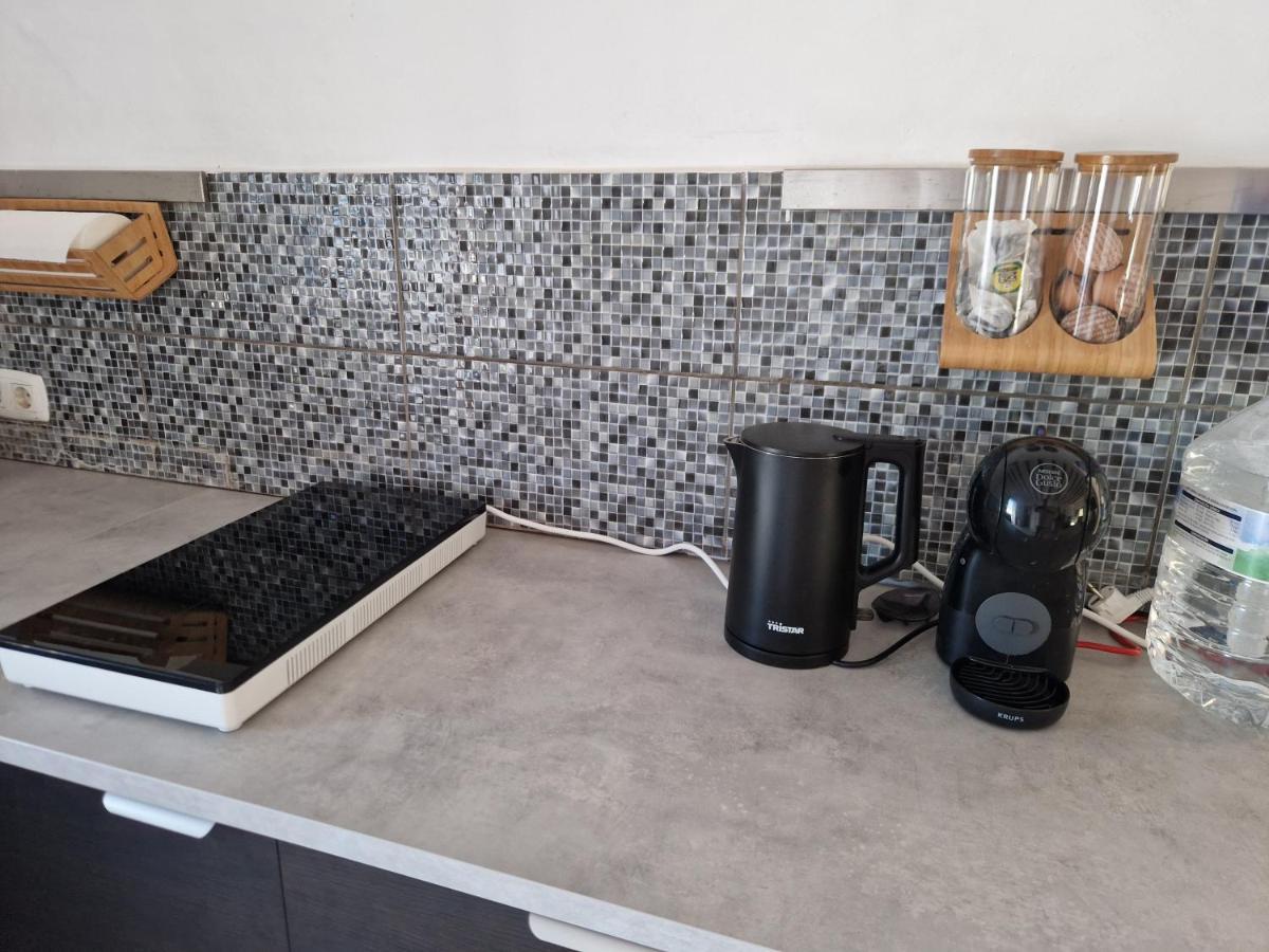 Casa De La Familia - Appartement Баса Екстериор снимка